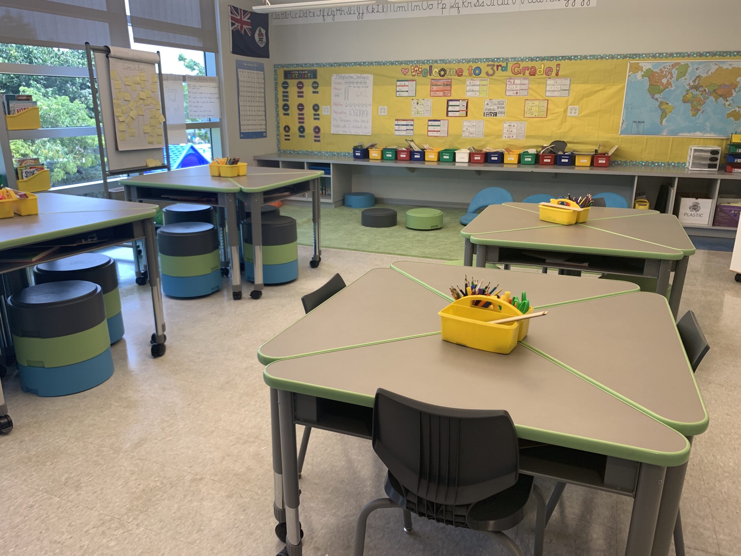 school_classroom classroom